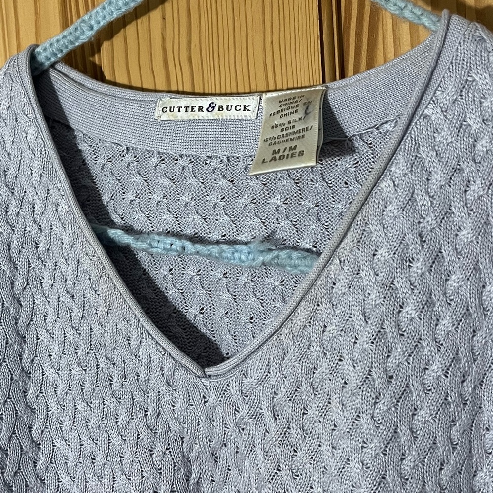 Vintage Cutter & Buck Gray V-Neck Sweater